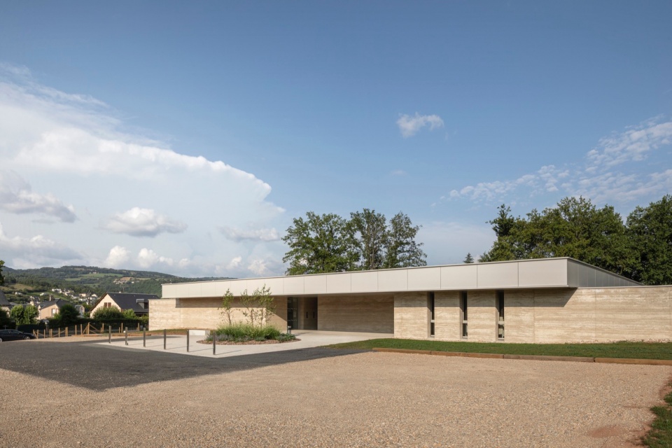 intercommunal daycare and early childhood center in espalion by wip architecture