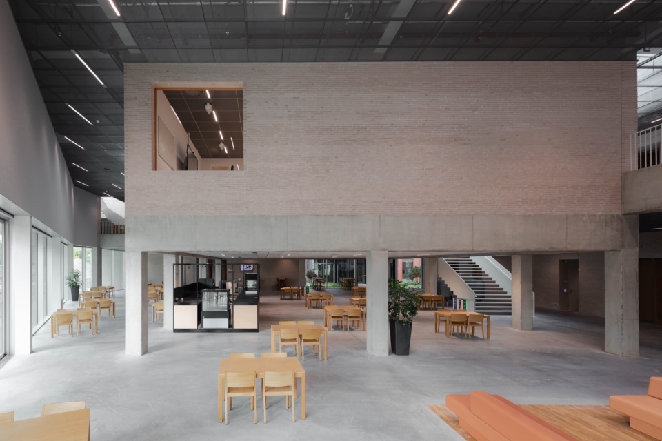 Education Centre University of Groningen by KAAN Architecten