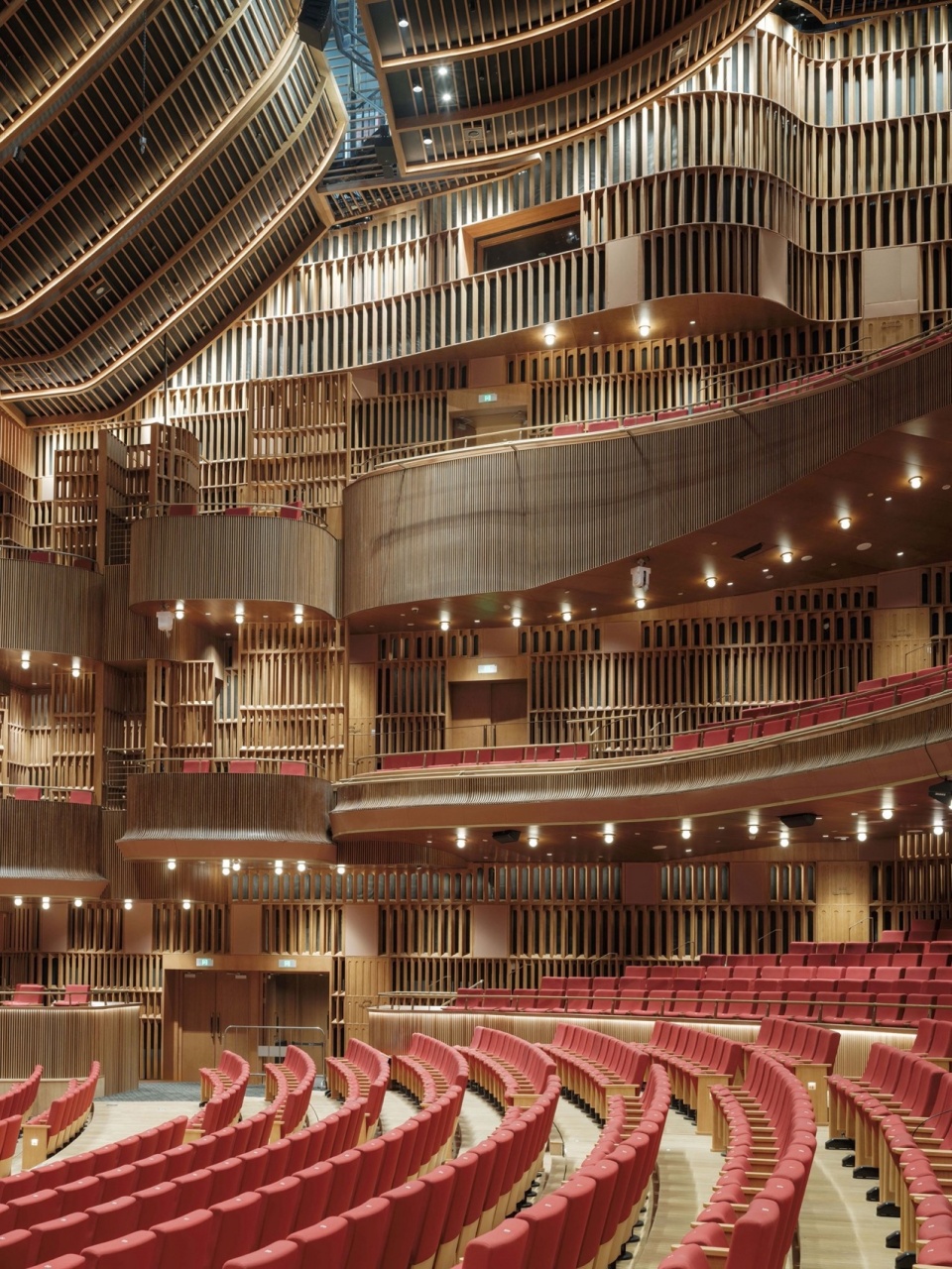 cultural arena new bund 31 performing arts center by nerihu design and research office