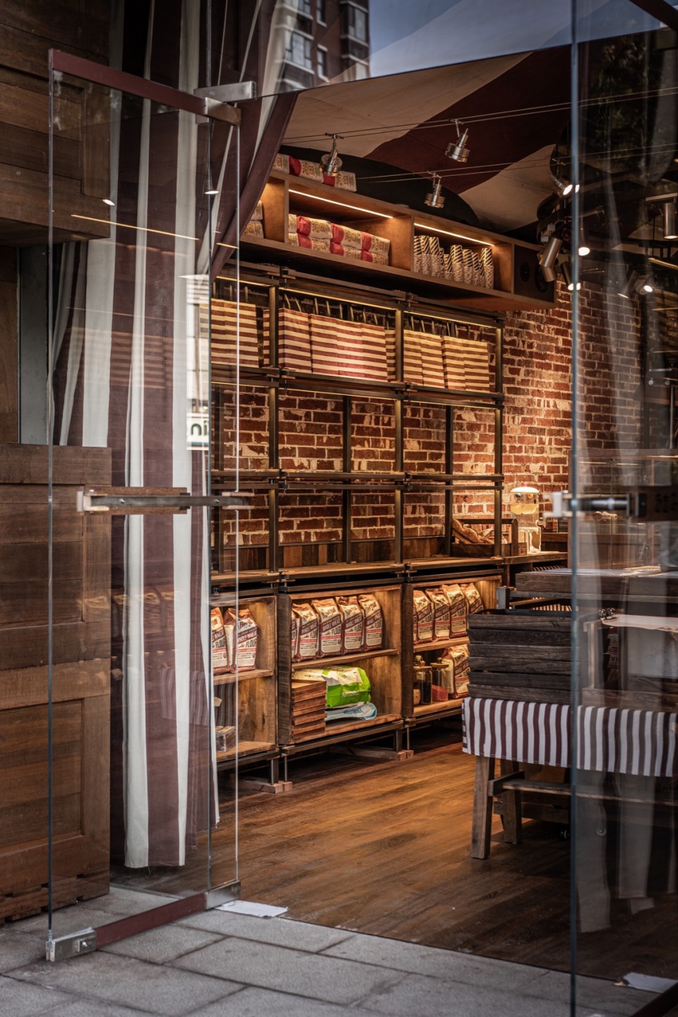 breadcircus by or design