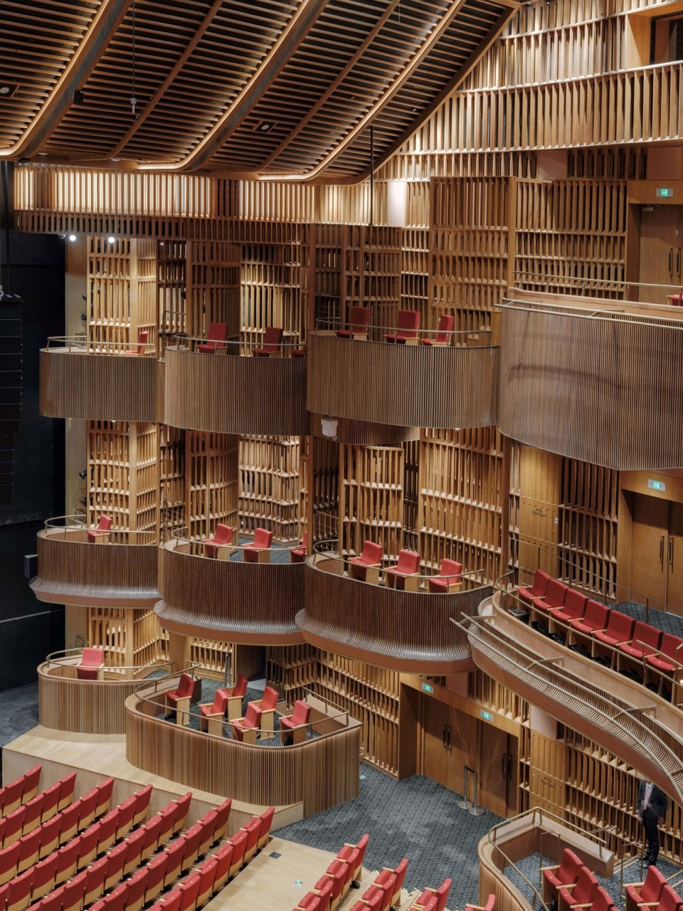 cultural arena new bund 31 performing arts center by nerihu design and research office