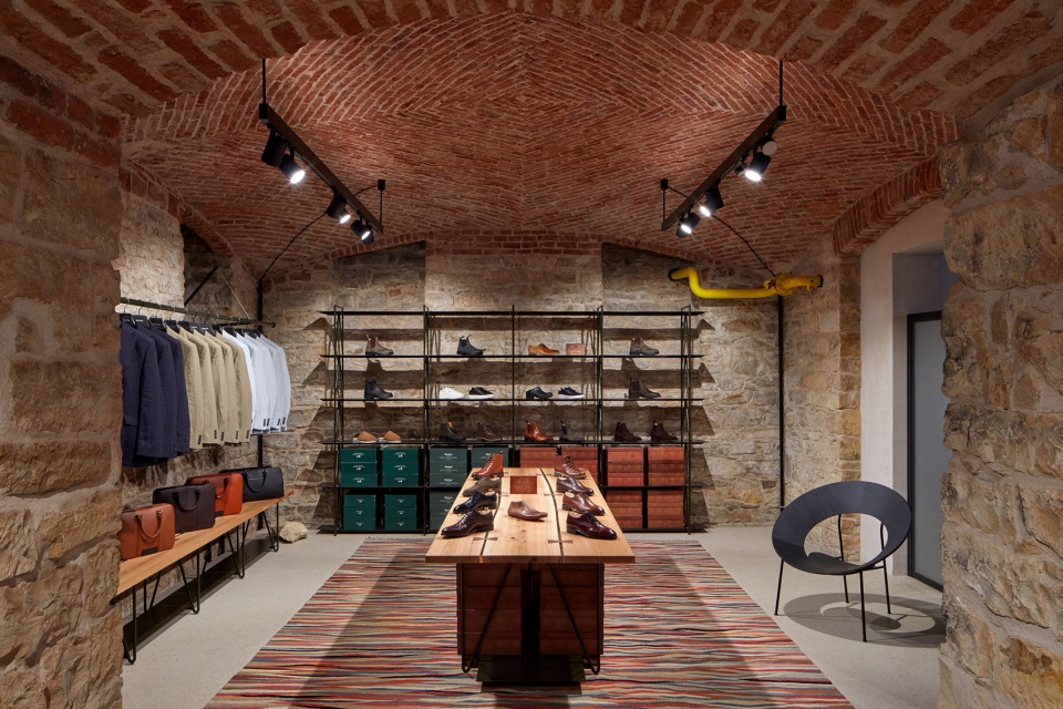 gentleman store by ora triarchitekti