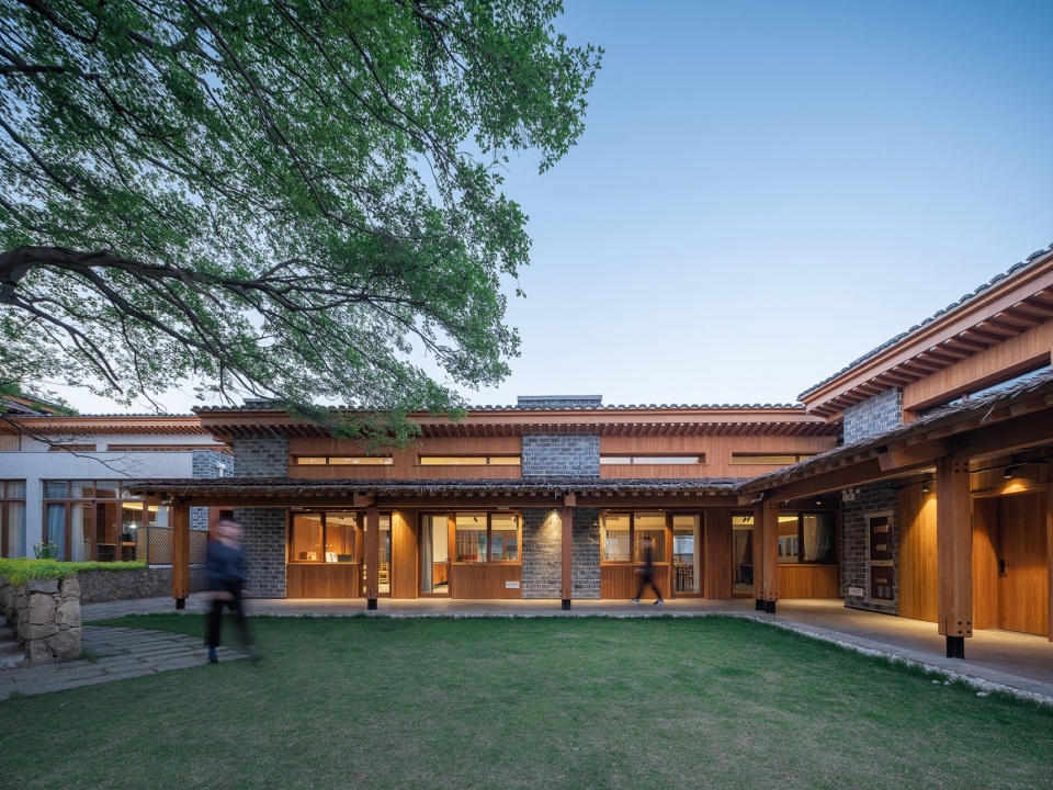 Renovation of abandoned rural primary schools