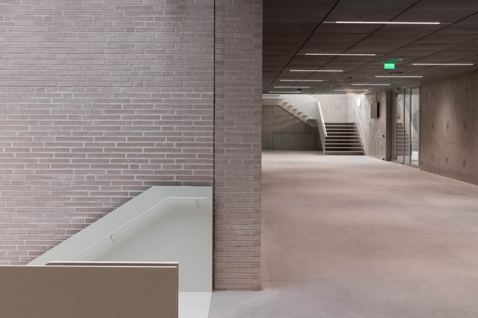 Education Centre University of Groningen by KAAN Architecten