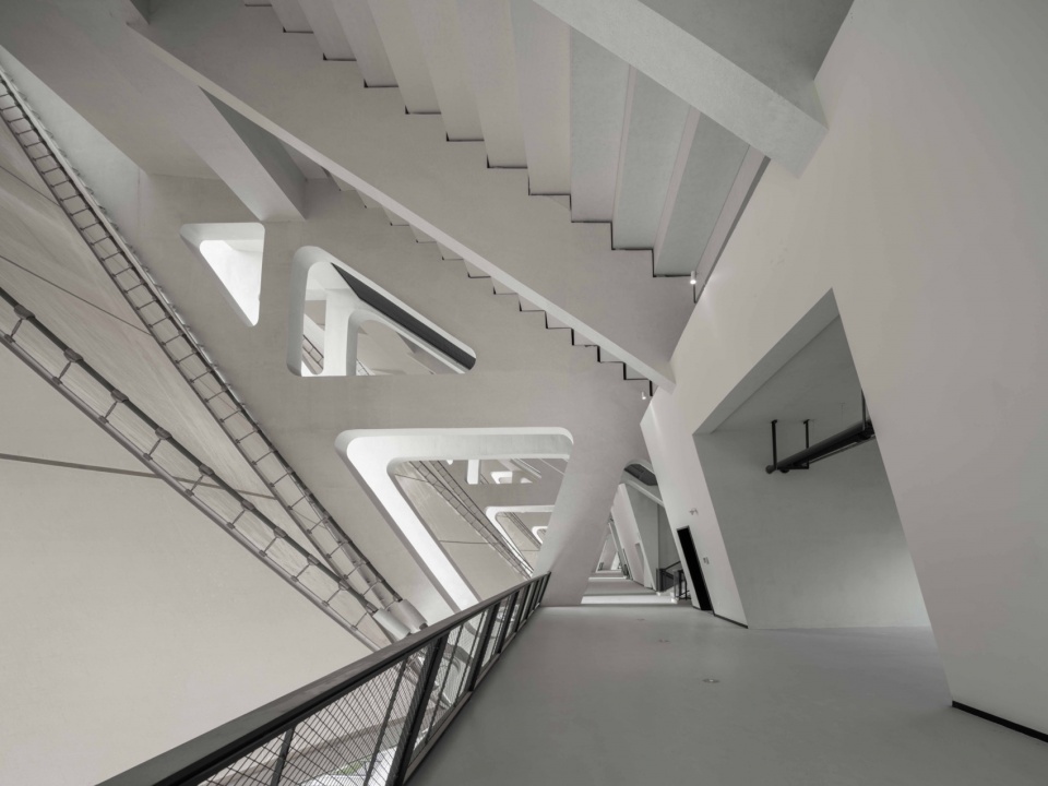 Kunshan Olympic Sports Center by gmp