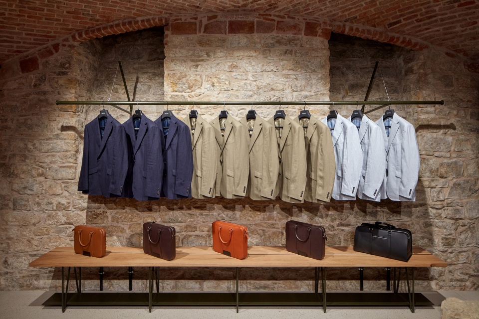 gentleman store by ora triarchitekti