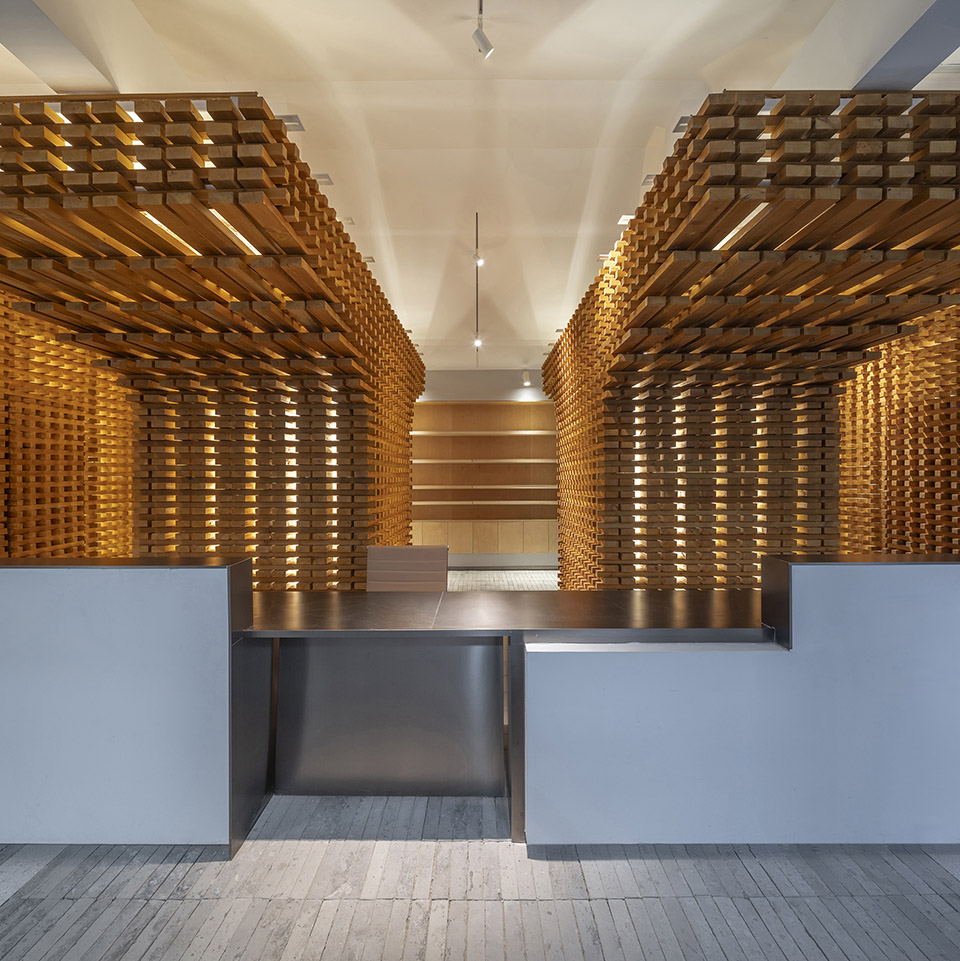 intervention of the yulin courtyard house by tumush