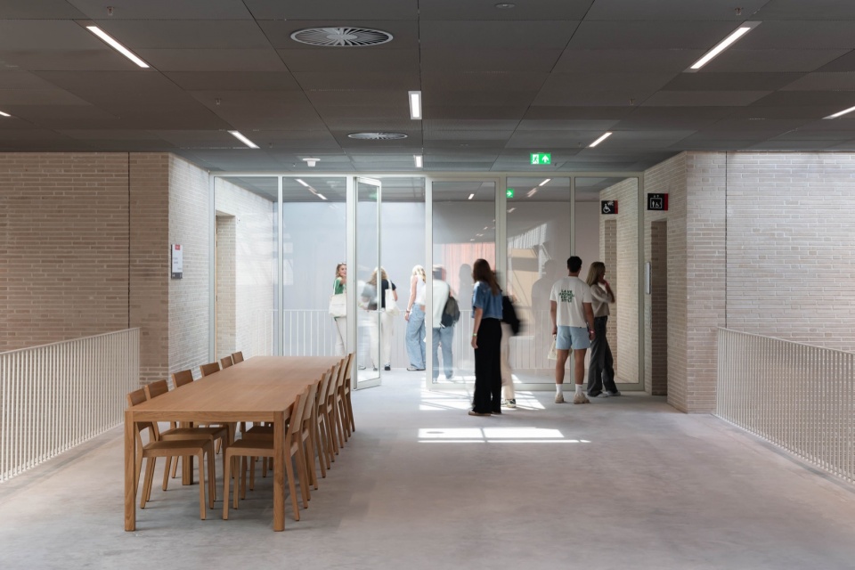 Education Centre University of Groningen by KAAN Architecten