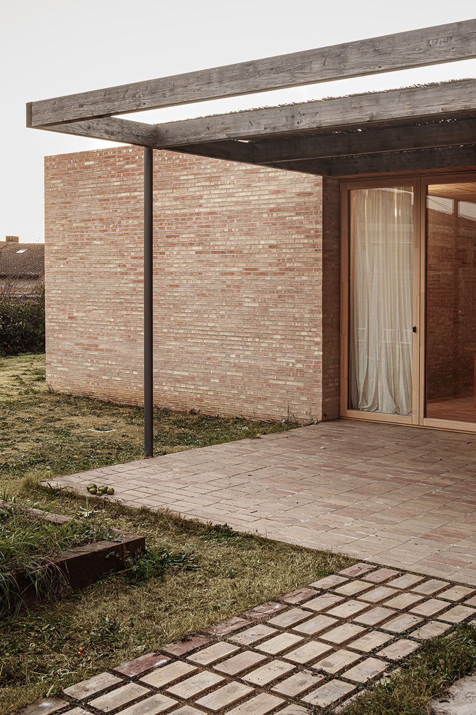casa la by alventosa morell arquitectes