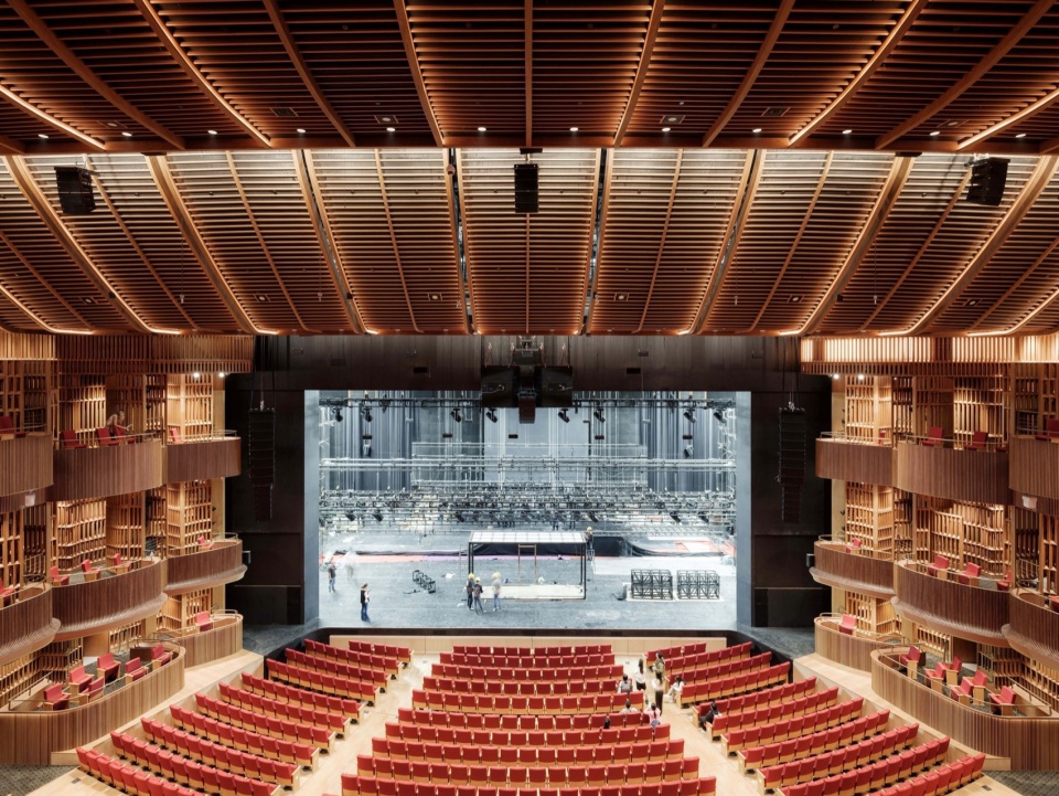 cultural arena new bund 31 performing arts center by nerihu design and research office