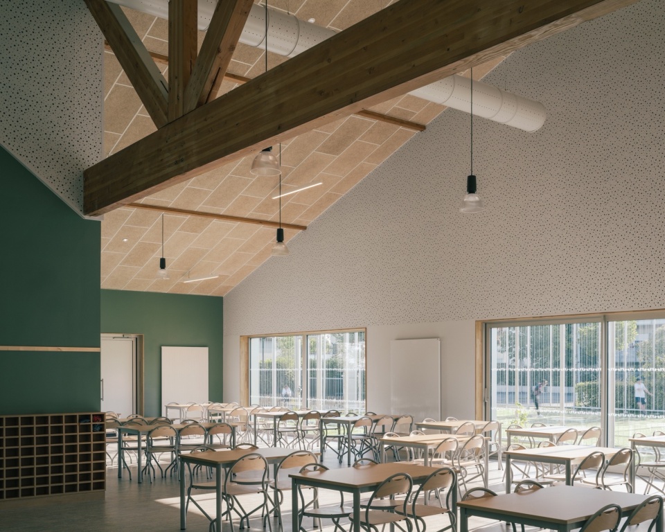 Jean de la Fontaine kindergarten school by ALTA