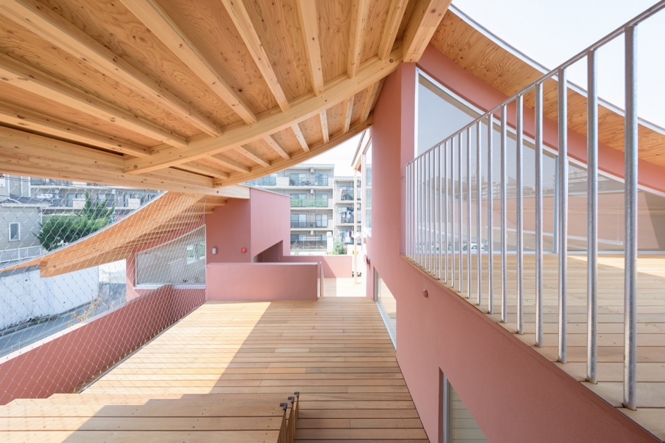 Komaoka Genkids Nursery School by Tomoyuki Kurokawa Architects
