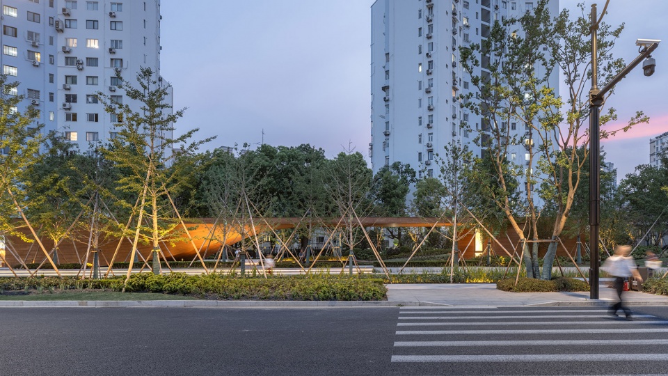 caoxi road pocket park shanghai by viascape design