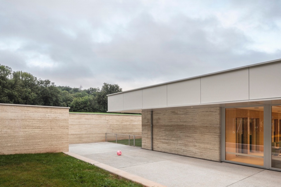 intercommunal daycare and early childhood center in espalion by wip architecture