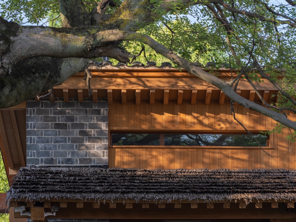 Renovation of abandoned rural primary schools