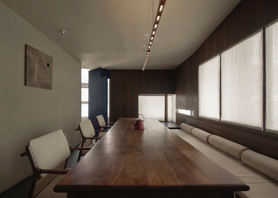 Seventeen Teahouses