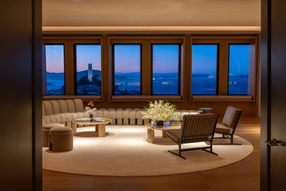 Transamerica Pyramid Center by Foster Partners