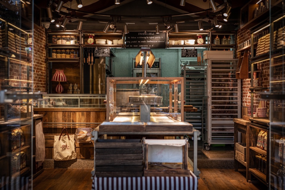 breadcircus by or design