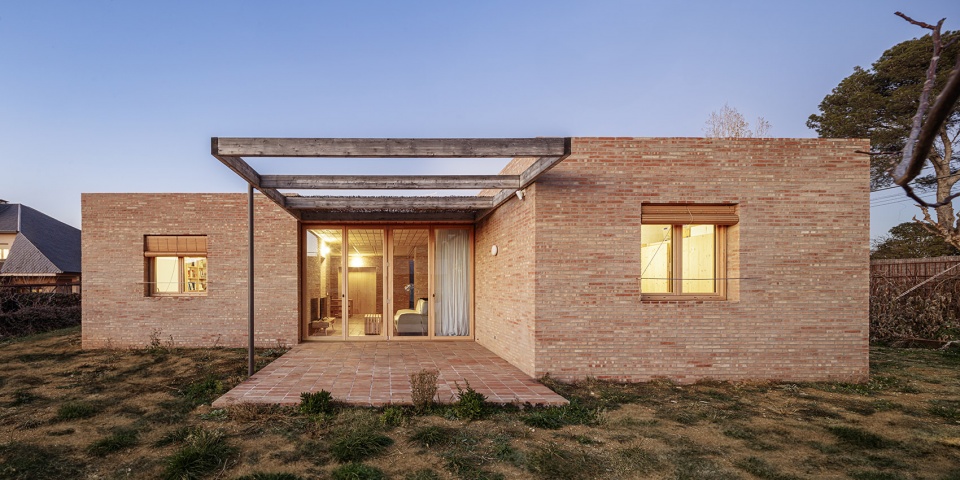 casa la by alventosa morell arquitectes