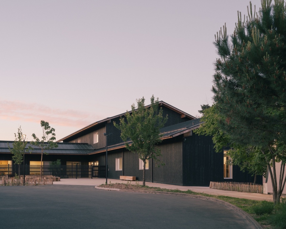 Jean de la Fontaine kindergarten school by ALTA