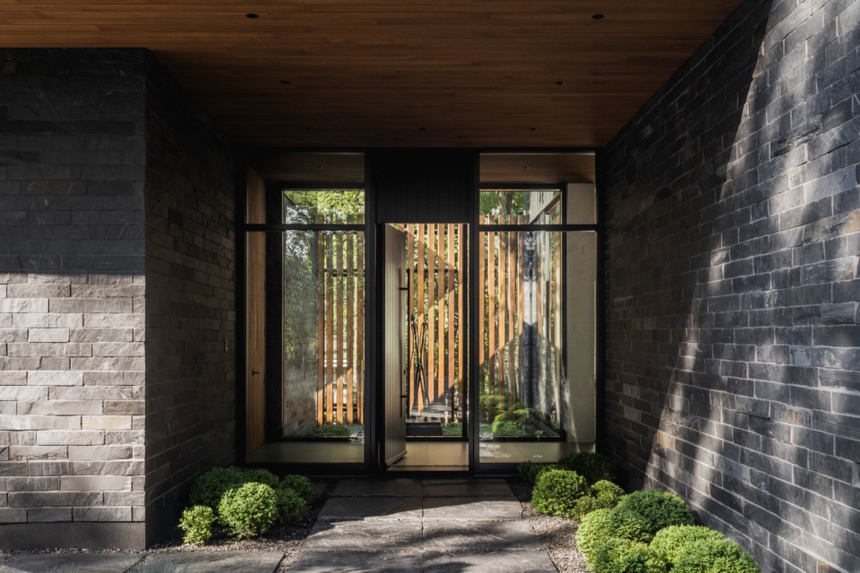 The Slate Residence by Blouin Beauchamp Architectes