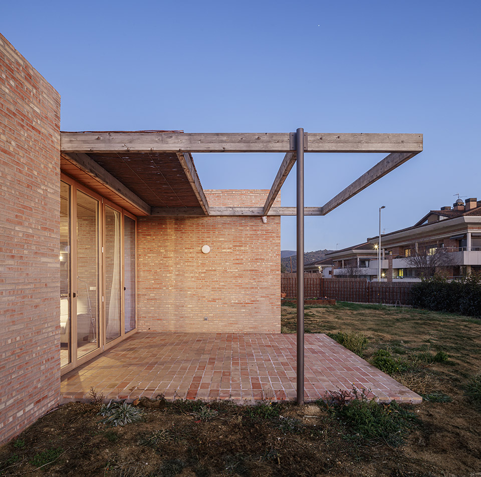 casa la by alventosa morell arquitectes