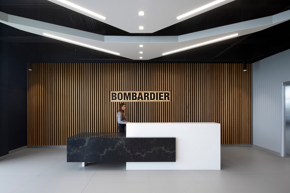 bombardier aircraft assembly centre by neuf architectes