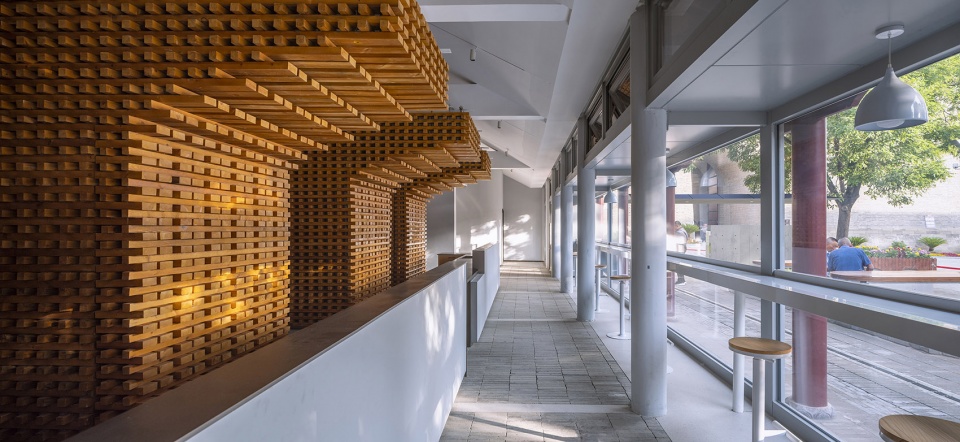 intervention of the yulin courtyard house by tumush