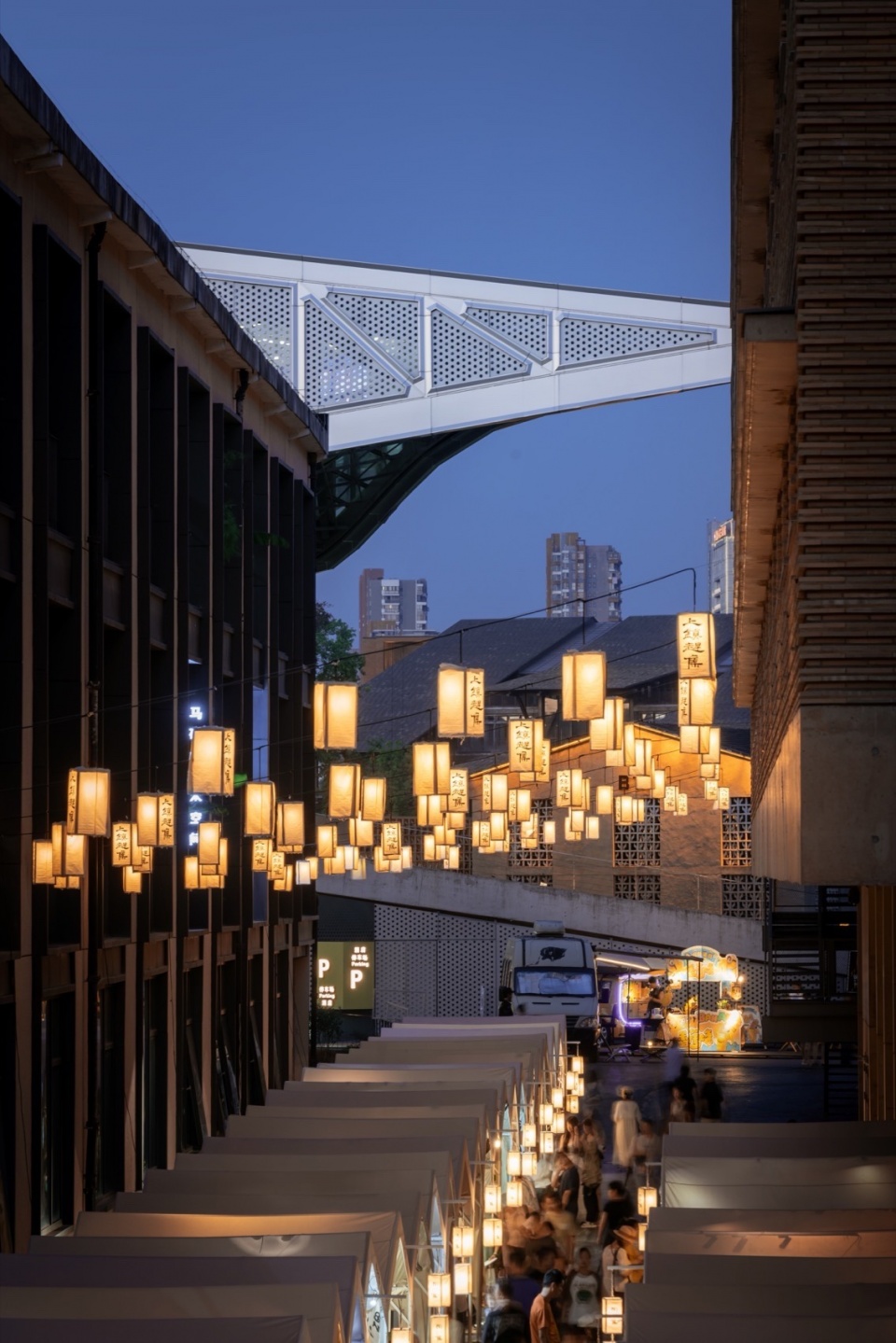 Jingdezhen Taoxichuan Cloud Engine Energy Center China by XING DESIGN