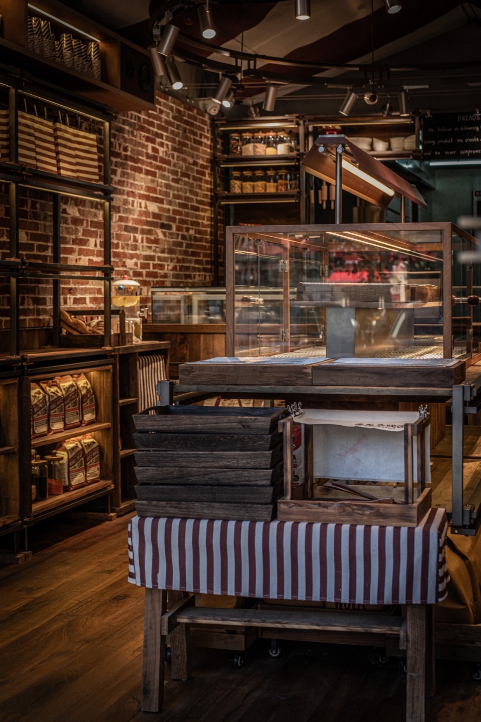 breadcircus by or design