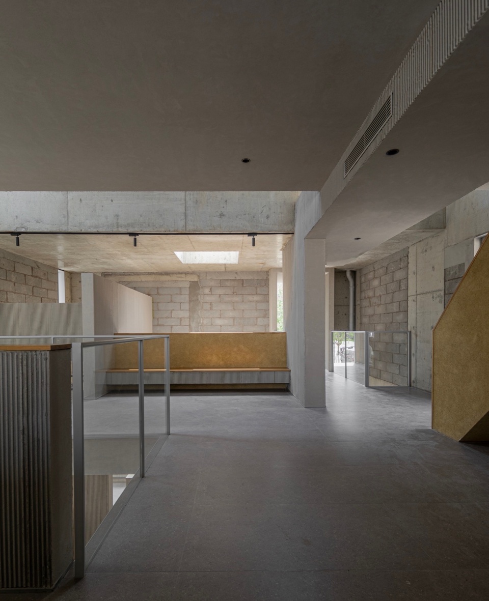 tiaohai drunkery hood in aranya by m s a a