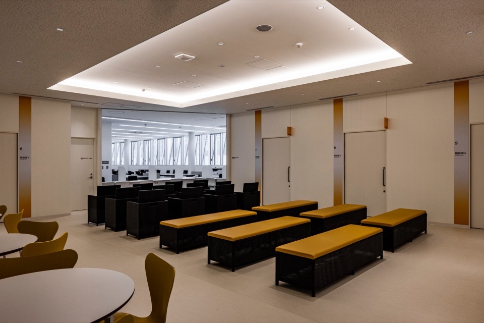 Konan City Hotei Station East Complex Public Facility toko toko labo by MIKAMI Architects