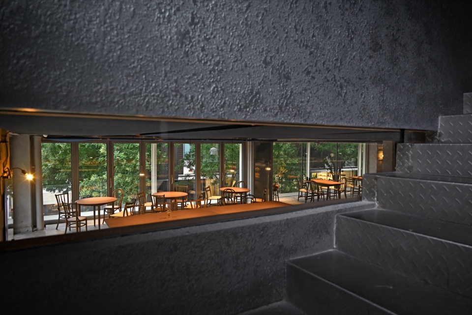 Sea Strings Restaurant Beijing by ZHZ studio