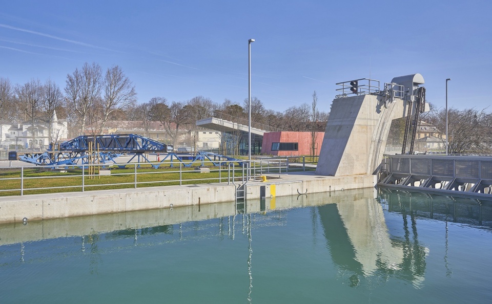 The Siofok Water Lock Reconstruction Project by Terhalozat