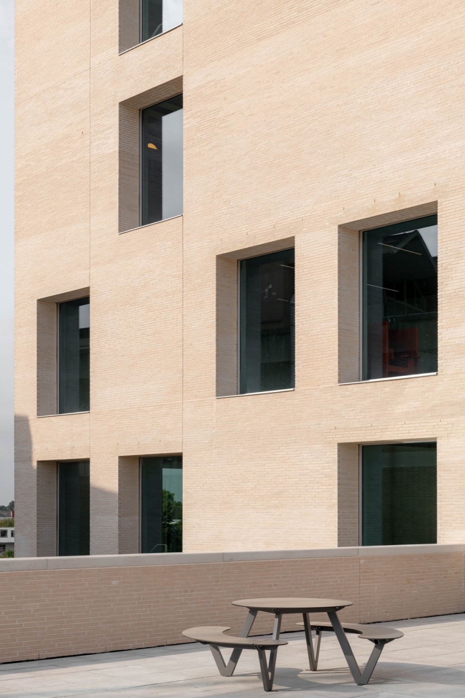 Education Centre University of Groningen by KAAN Architecten