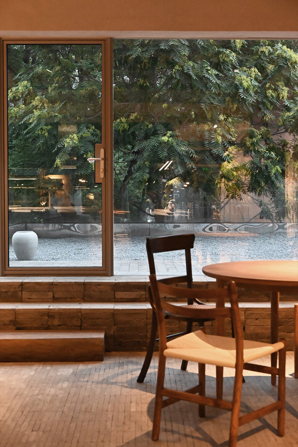 Sea Strings Restaurant Beijing by ZHZ studio