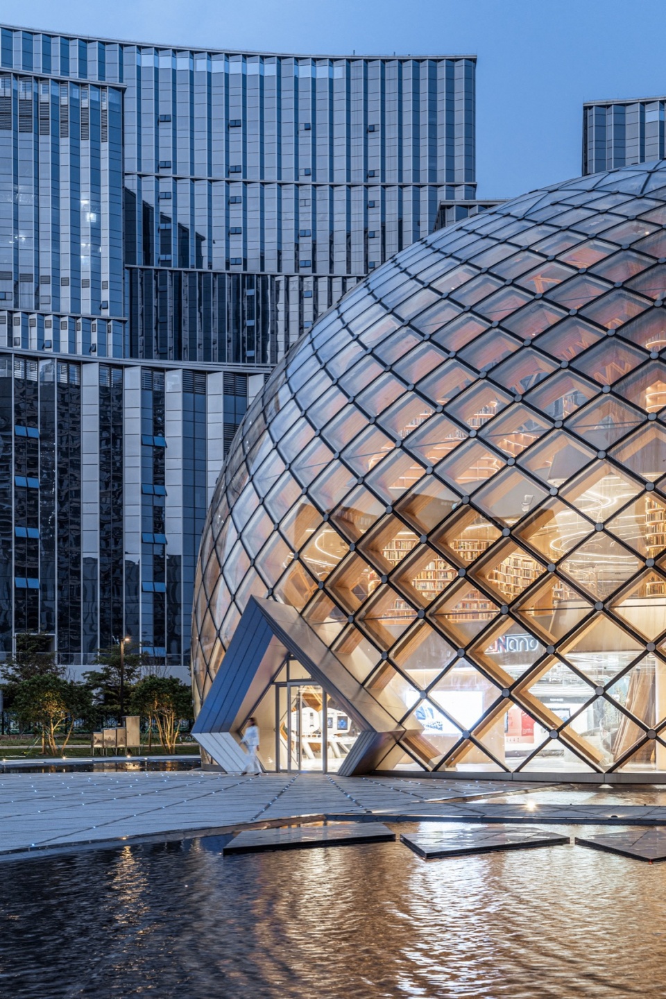 The Exhibition Center of CANNANO by HOT DESIGN