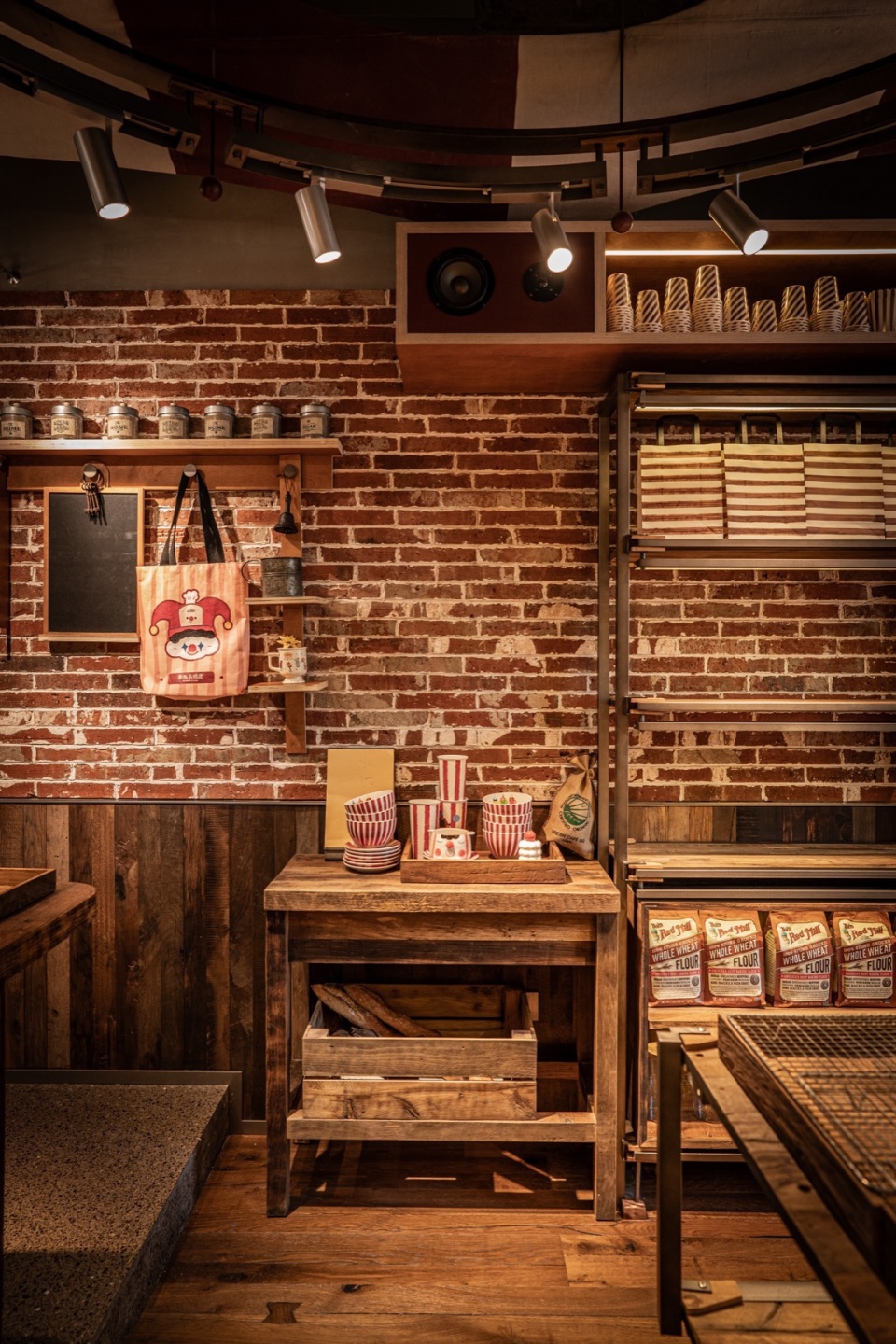 breadcircus by or design