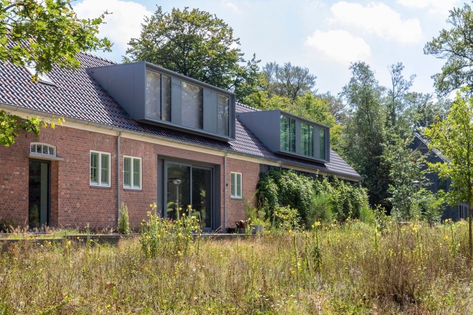 Buitenplaats Koningsweg by MVRDV