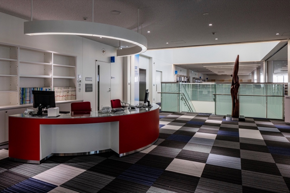 Konan City Hotei Station East Complex Public Facility toko toko labo by MIKAMI Architects