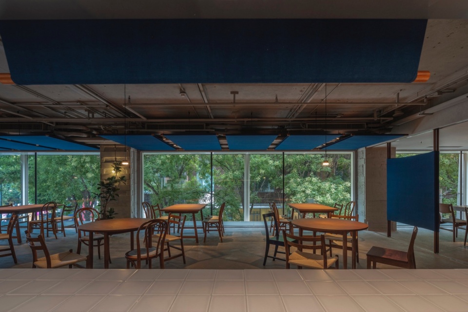 Sea Strings Restaurant Beijing by ZHZ studio