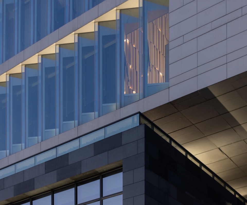 Xintianhan Innovation Center Hanzhong Shanxi by YJDesign