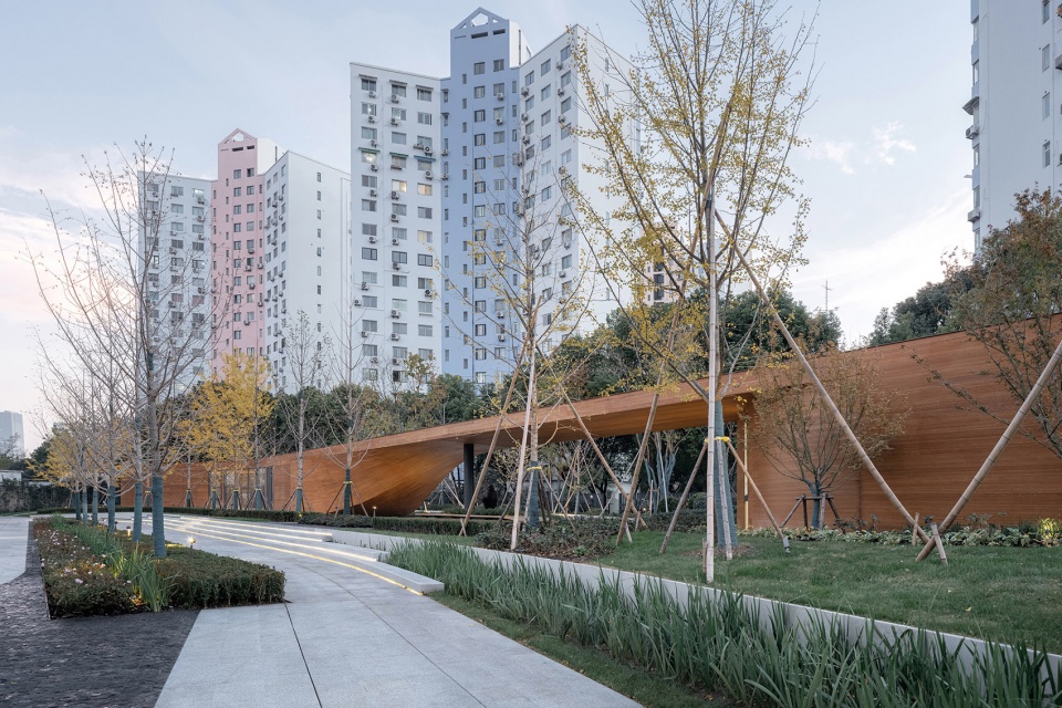 caoxi road pocket park shanghai by viascape design
