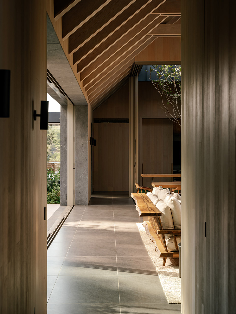 ccb house by kiko salomao tanaka architects