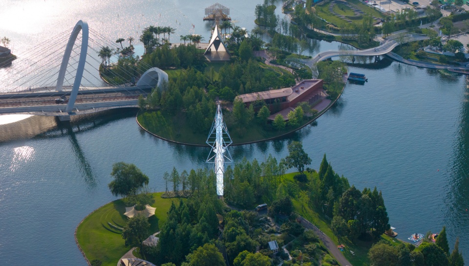unarchitecte edenland pedestrian bridge in luxelakes by unarchitecte