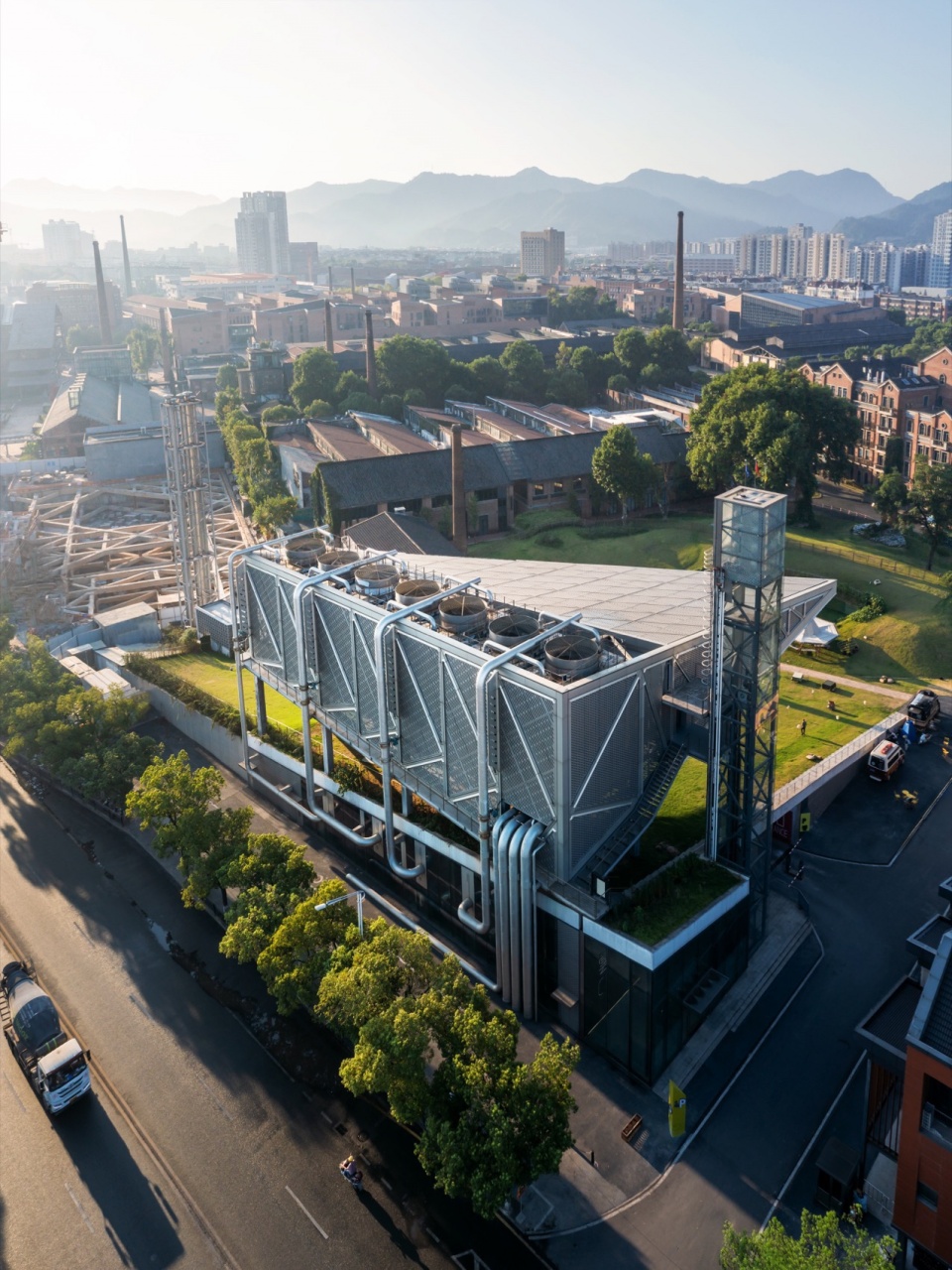 Jingdezhen Taoxichuan Cloud Engine Energy Center China by XING DESIGN