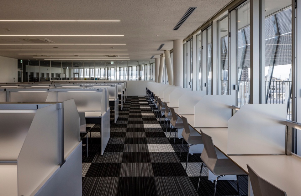 Konan City Hotei Station East Complex Public Facility toko toko labo by MIKAMI Architects