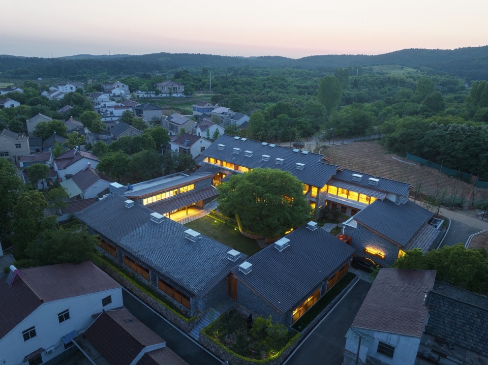 Renovation of abandoned rural primary schools