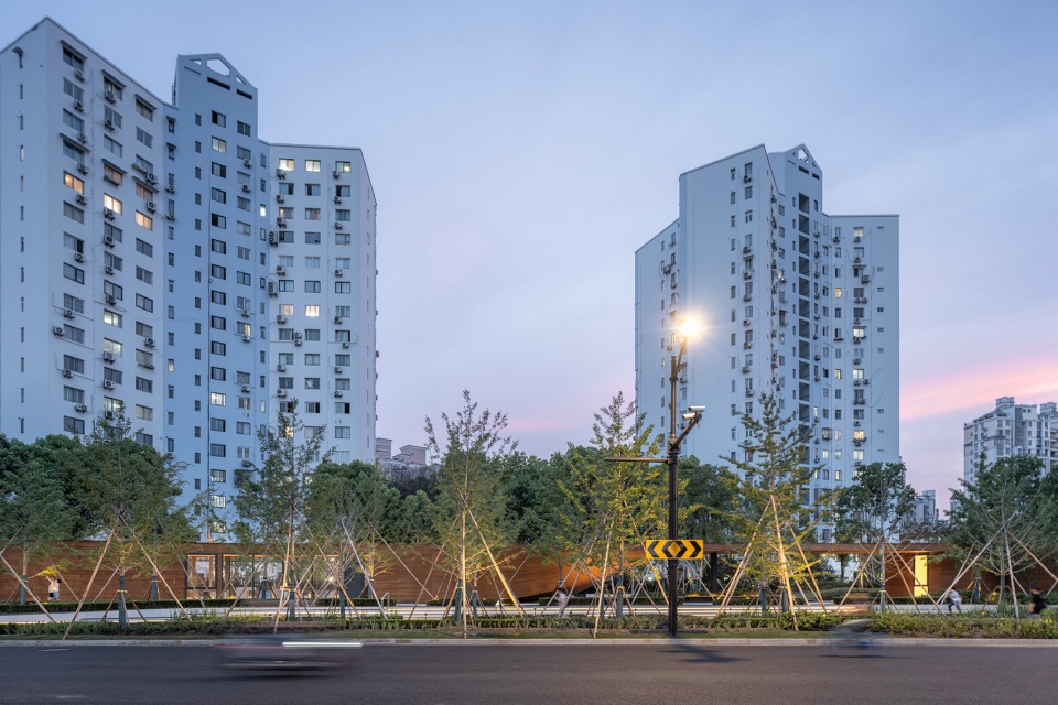 caoxi road pocket park shanghai by viascape design