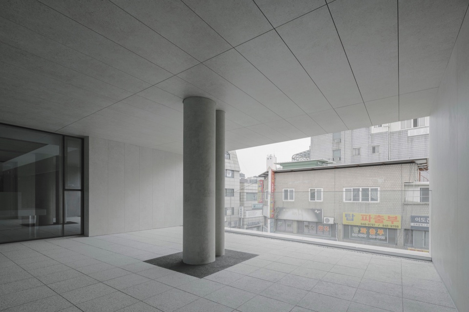 geumchon oulim centre by 818 architects